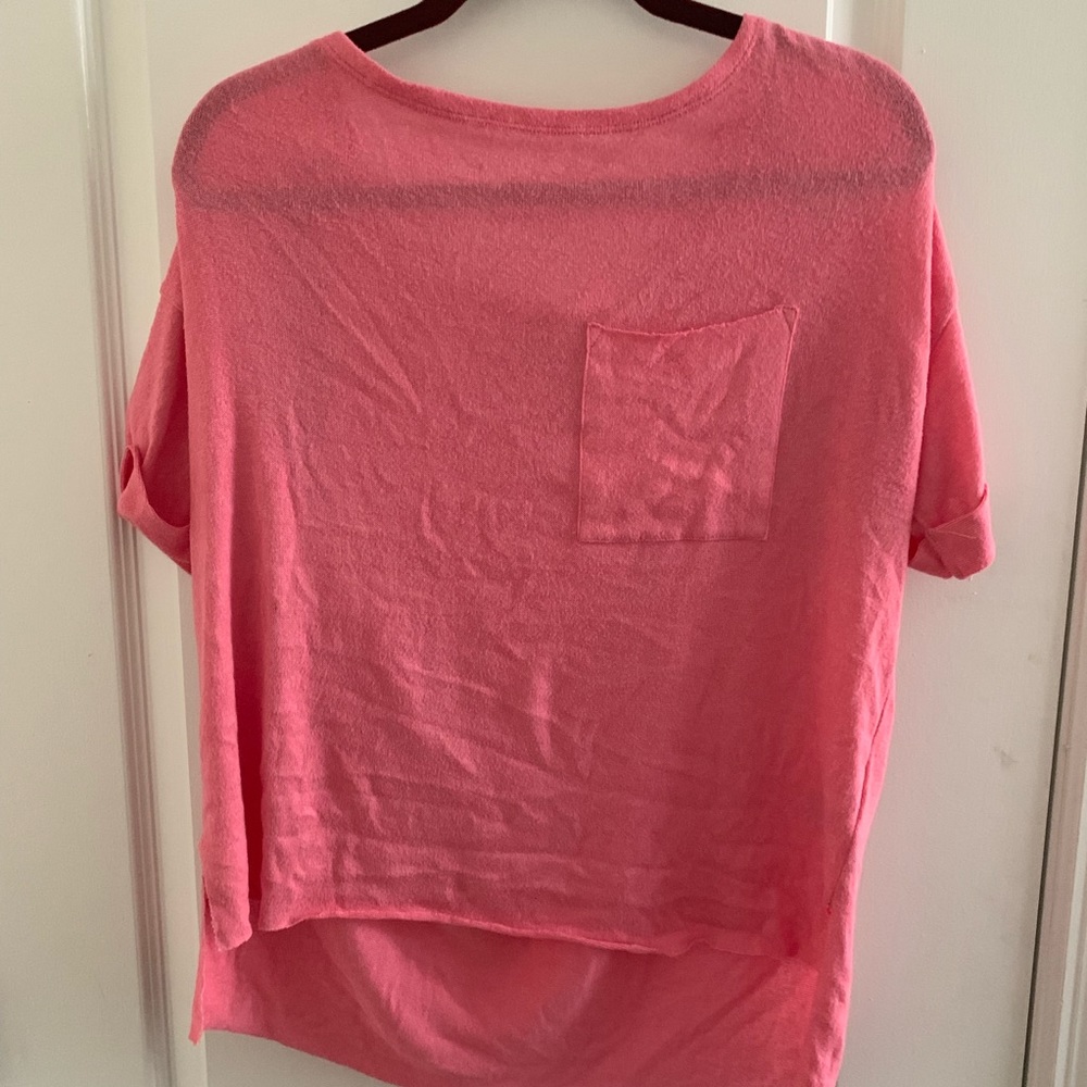 Pocketed long pink shirt